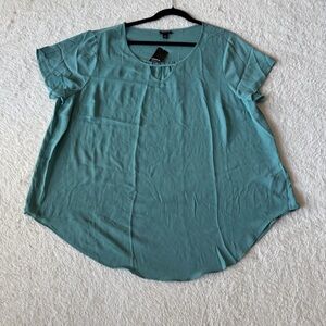 Torrid Georgette Keyhole Flutter Sleeve Blouse Size 2X New